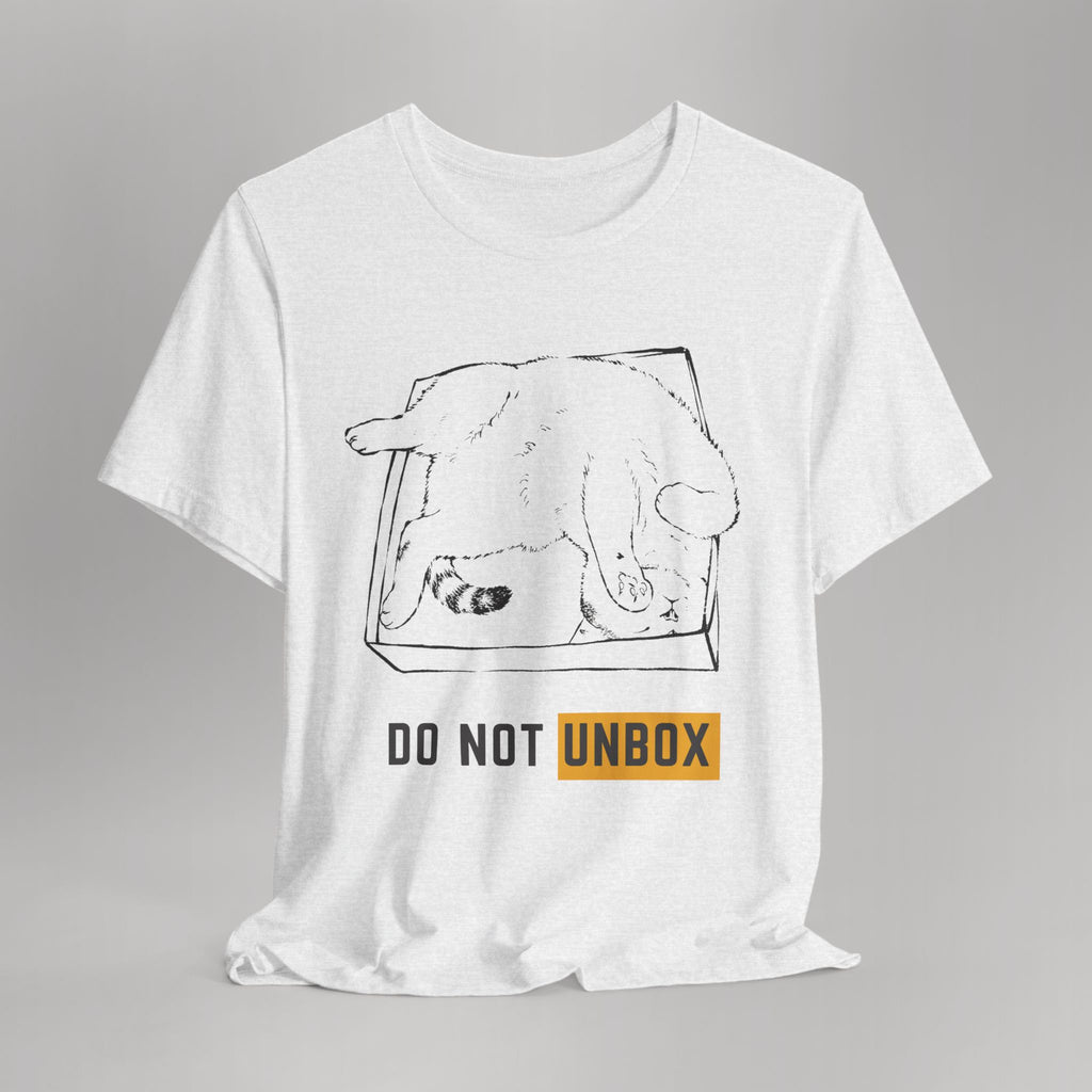Do Not Unbox Cat T-Shirt | Lusica Box Cat Graphic Tee