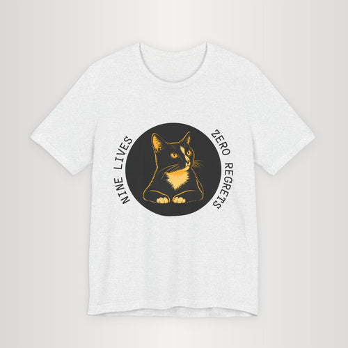 Nine Lives, Zero Regrets Cat T-Shirt | Pecho Réi Graphic Tee