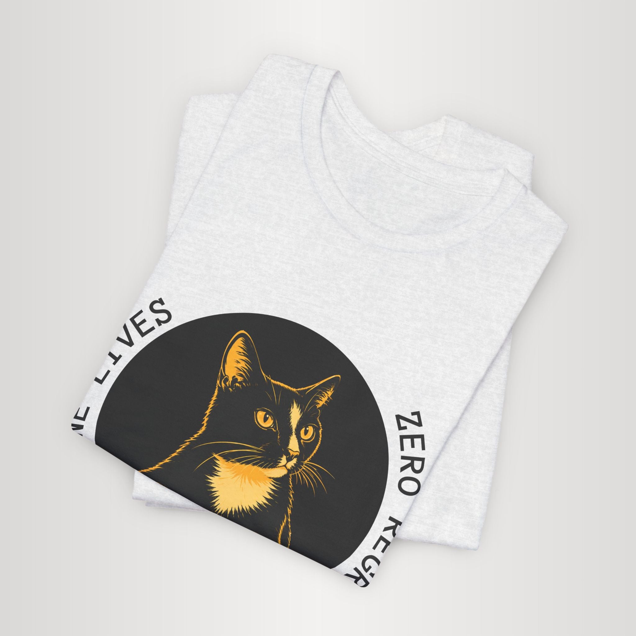 Nine Lives, Zero Regrets Cat T-Shirt | Pecho Réi Graphic Tee