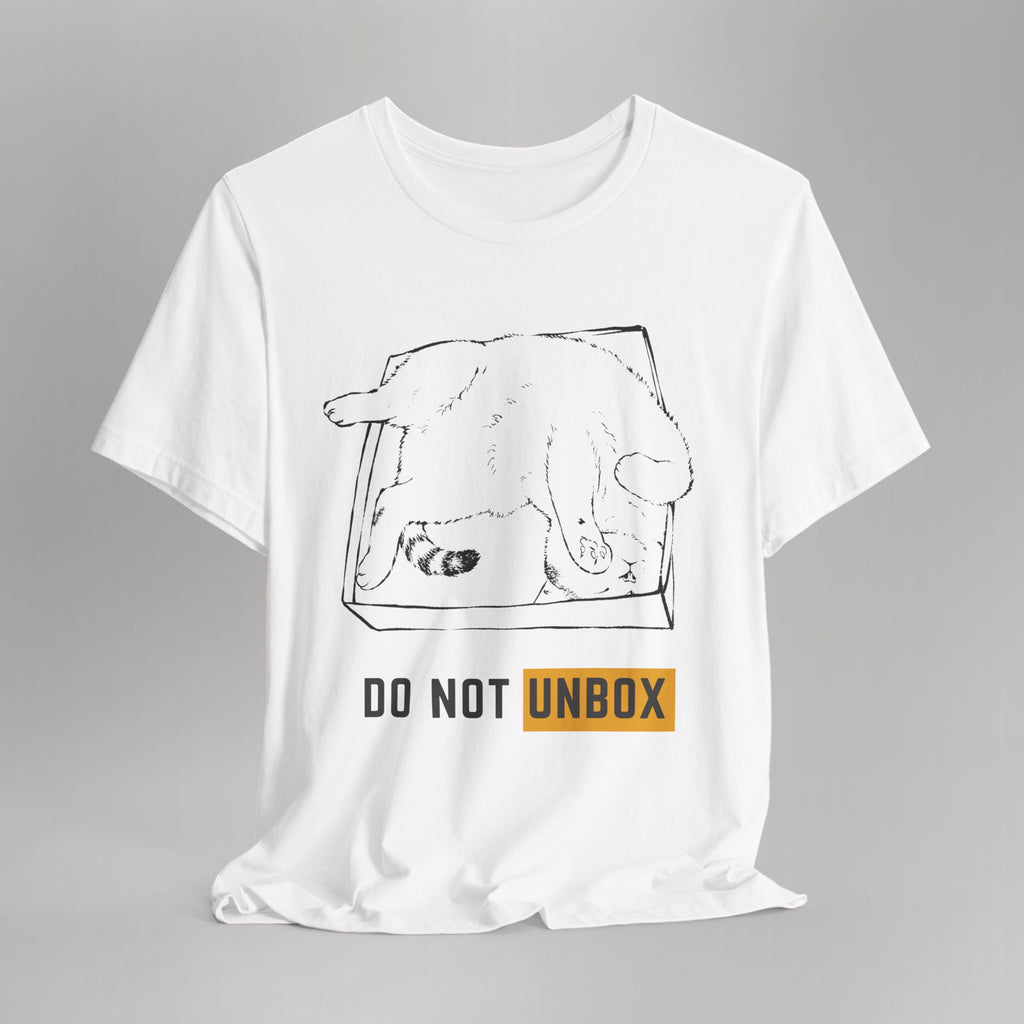 Do Not Unbox Cat T-Shirt | Lusica Box Cat Graphic Tee